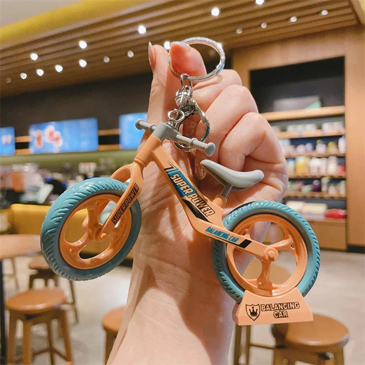 Assembled Bicycle Keychain Couple Cute Ornaments Car Keychain Bag Pendant Gift Wholesale Bike Enthusiasts Bicycle Keychains